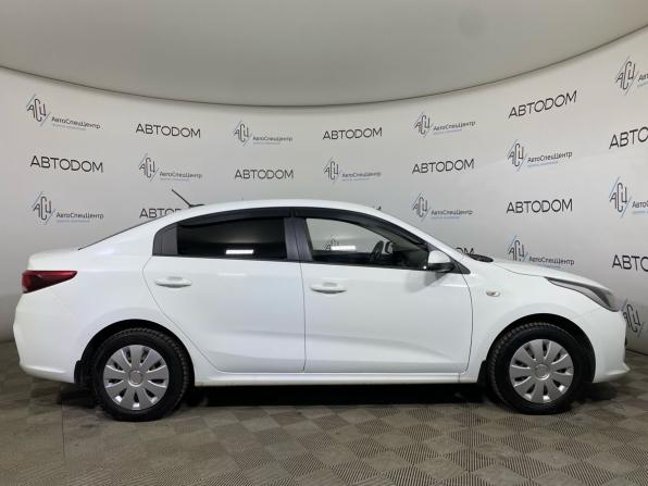 Kia Rio IV с пробегом 2018 года, цена 959 000 рублей, 50604 км, седан, Автокод Объявления