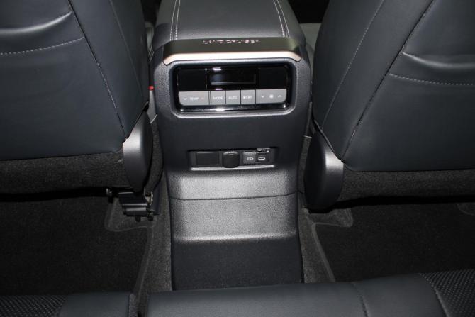 Toyota Land Cruiser Prado 250 Series с пробегом 2025 года, цена 13 100 000 рублей, 1100 км, внедорожник, Автокод Объявления