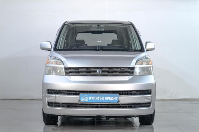 Toyota Voxy I (R60) с пробегом 2003 года, цена 999 000 рублей, 354000 км, компактвэн, Автокод Объявления