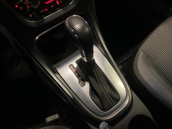 Opel Astra J Рестайлинг с пробегом 2013 года, цена 999 000 рублей, 113148 км, хэтчбек, Автокод Объявления