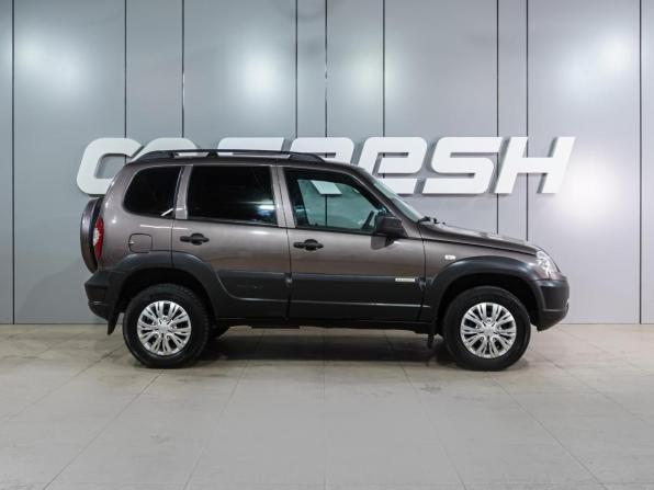 Chevrolet Niva I Рестайлинг с пробегом 2016 года, цена 750 000 рублей, 121855 км, внедорожник, Автокод Объявления