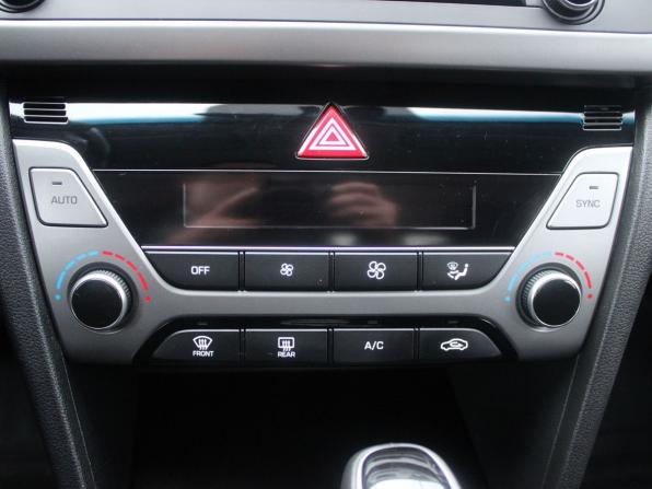 Hyundai Elantra VI (AD) с пробегом 2017 года, цена 1 479 000 рублей, 80624 км, седан, Автокод Объявления