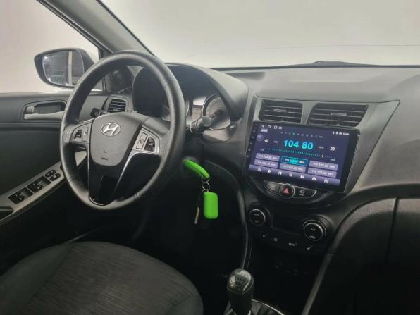 Hyundai Solaris I Рестайлинг с пробегом 2016 года, цена 800 000 рублей, 199433 км, седан, Автокод Объявления
