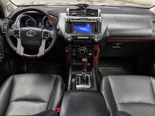 Toyota Land Cruiser Prado 150 Series Рестайлинг 1 с пробегом 2017 года, цена 3 940 000 рублей, 162000 км, внедорожник, Автокод Объявления