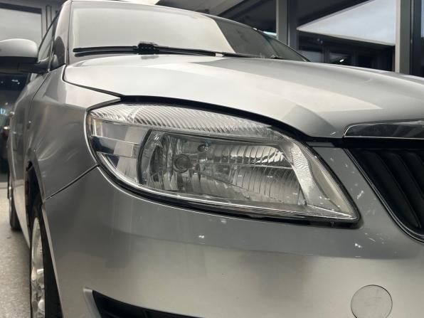 Skoda Fabia II Рестайлинг с пробегом 2010 года, цена 311 000 рублей, 220000 км, хэтчбек, Автокод Объявления