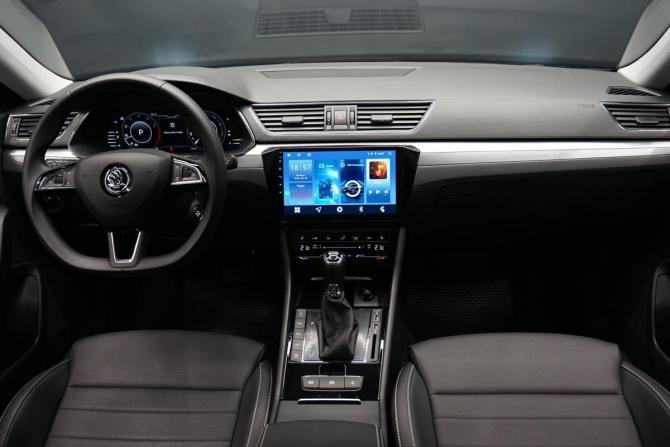Skoda Superb IV с пробегом 2025 года, цена 3 340 000 рублей, 50 км, лифтбек, Автокод Объявления