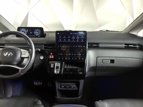 Hyundai Staria I с пробегом 2021 года, цена 5 030 000 рублей, 66583 км, минивэн, Автокод Объявления