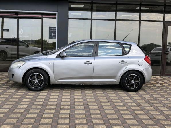 Kia Ceed I с пробегом 2007 года, цена 570 000 рублей, 272100 км, хэтчбек, Автокод Объявления