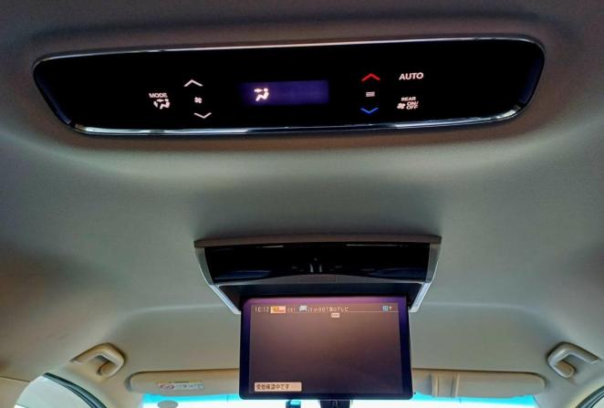 Honda Odyssey V Рестайлинг с пробегом 2018 года, цена 2 910 000 рублей, 119799 км, минивэн, Автокод Объявления