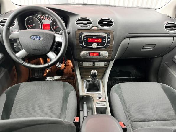 Ford Focus II Рестайлинг с пробегом 2008 года, цена 550 000 рублей, 316020 км, седан, Автокод Объявления