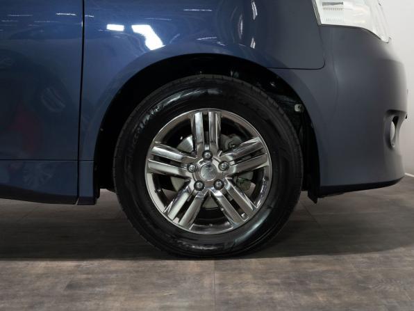 Toyota Noah II (R70) с пробегом 2011 года, цена 1 620 000 рублей, 186700 км, минивэн, Автокод Объявления