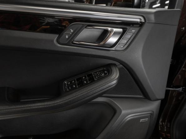 Porsche Macan I с пробегом 2017 года, цена 4 600 000 рублей, 102763 км, внедорожник, Автокод Объявления