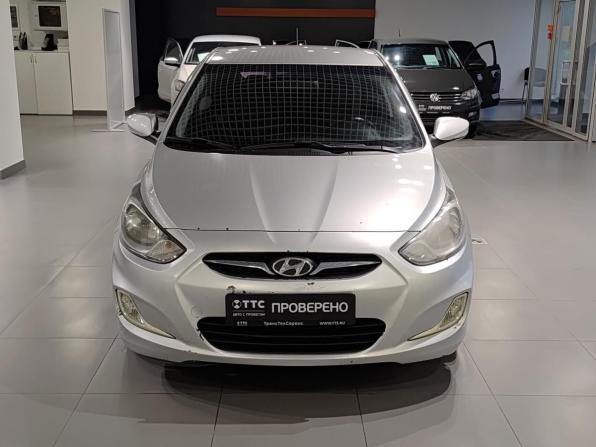 Hyundai Solaris I с пробегом 2012 года, цена 664 000 рублей, 176159 км, хэтчбек, Автокод Объявления