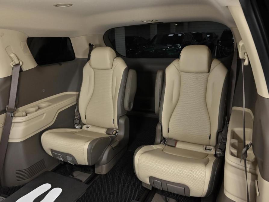 Kia Carnival IV Москва  - изображение 22