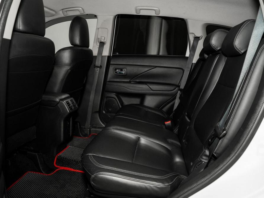 Mitsubishi Outlander III Рестайлинг 3 Иркутск  - изображение 7