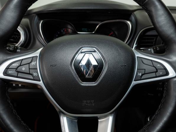 Renault Kaptur I Рестайлинг с пробегом 2021 года, цена 1 820 000 рублей, 82500 км, внедорожник, Автокод Объявления