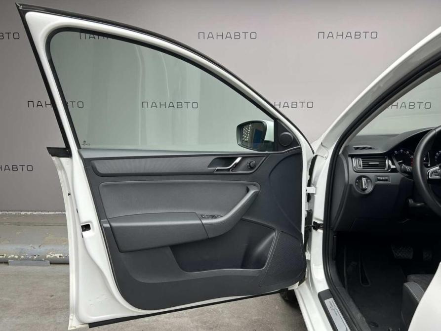Skoda Rapid I Москва  - изображение 9