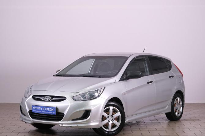 Hyundai Solaris I с пробегом 2013 года, цена 929 000 рублей, 200500 км, хэтчбек, Автокод Объявления