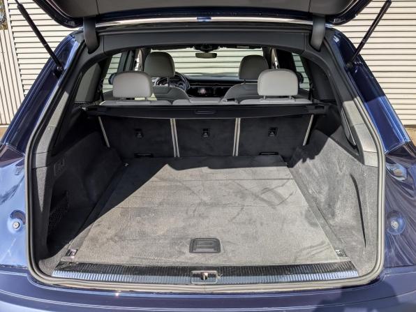 Audi Q7 II (4M) Рестайлинг с пробегом 2023 года, цена 9 399 999 рублей, 55078 км, внедорожник, Автокод Объявления