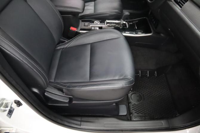 Mitsubishi Outlander III Рестайлинг 3 с пробегом 2019 года, цена 2 795 950 рублей, 116757 км, внедорожник, Автокод Объявления
