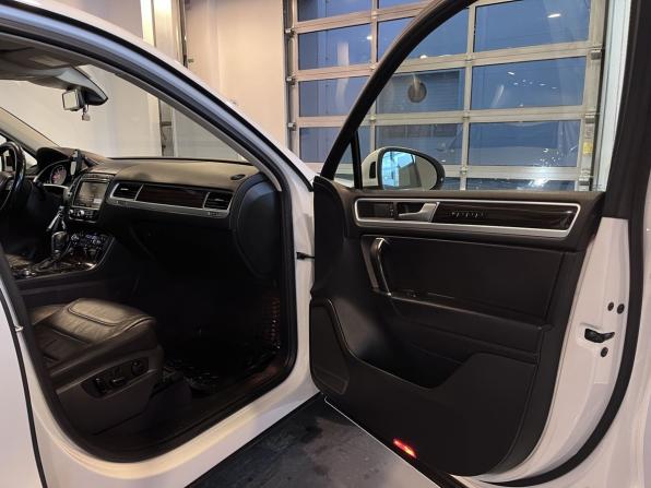 Volkswagen Touareg II Рестайлинг с пробегом 2014 года, цена 2 740 000 рублей, 159223 км, внедорожник, Автокод Объявления