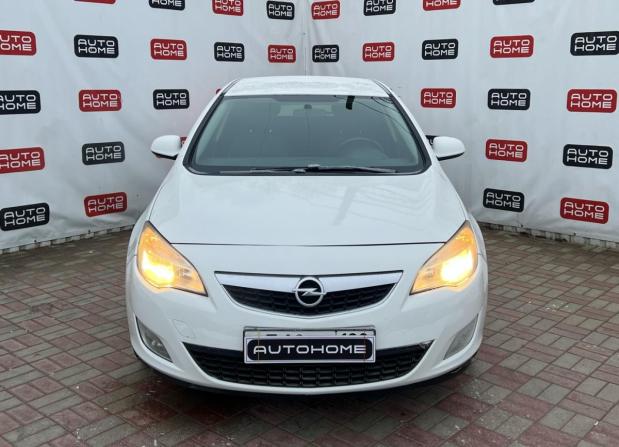 Opel Astra J с пробегом 2011 года, цена 650 000 рублей, 223492 км, хэтчбек, Автокод Объявления