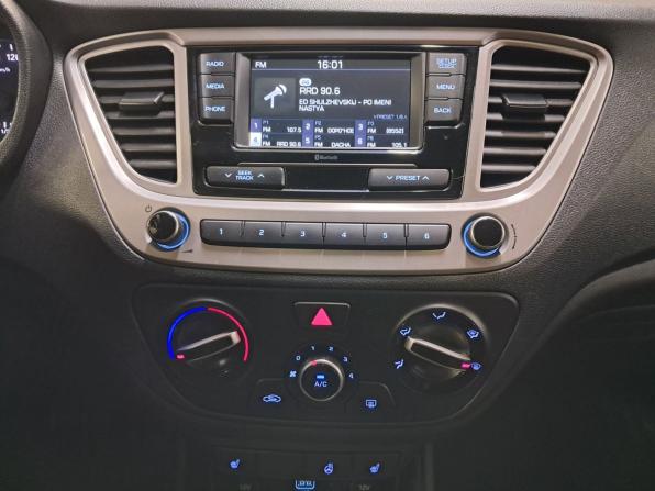 Hyundai Solaris II с пробегом 2019 года, цена 1 310 000 рублей, 104811 км, седан, Автокод Объявления