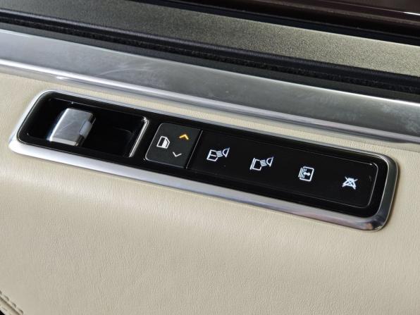 Land Rover Range Rover IV Рестайлинг с пробегом 2018 года, цена 5 795 000 рублей, 173500 км, внедорожник, Автокод Объявления