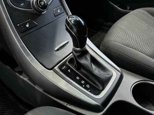 Hyundai Elantra V (MD) Рестайлинг с пробегом 2013 года, цена 1 160 000 рублей, 133707 км, седан, Автокод Объявления
