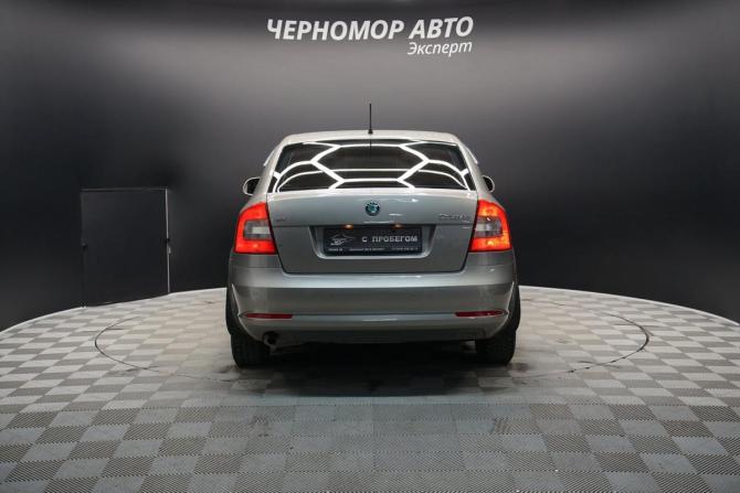 Skoda Octavia II (A5) Рестайлинг с пробегом 2013 года, цена 1 080 000 рублей, 239845 км, лифтбек, Автокод Объявления
