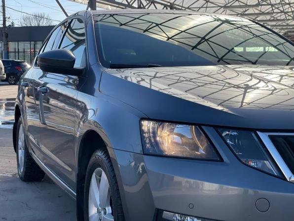 Skoda Octavia III (A7) Рестайлинг с пробегом 2019 года, цена 2 253 500 рублей, 67010 км, лифтбек, Автокод Объявления