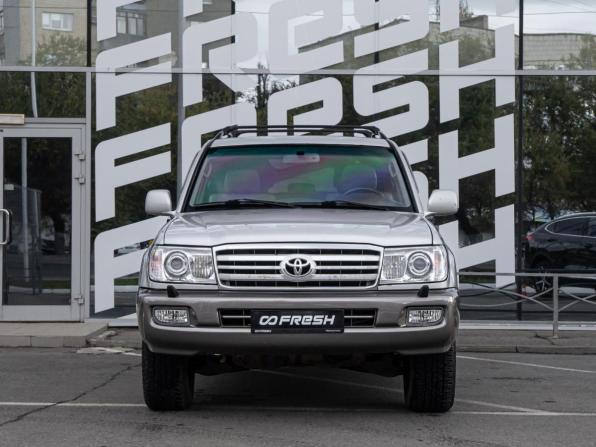 Toyota Land Cruiser 100 Series Рестайлинг 2 с пробегом 2006 года, цена 2 400 000 рублей, 548679 км, внедорожник, Автокод Объявления