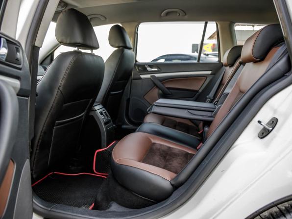 Skoda Octavia II (A5) Рестайлинг с пробегом 2013 года, цена 978 000 рублей, 162069 км, универсал, Автокод Объявления