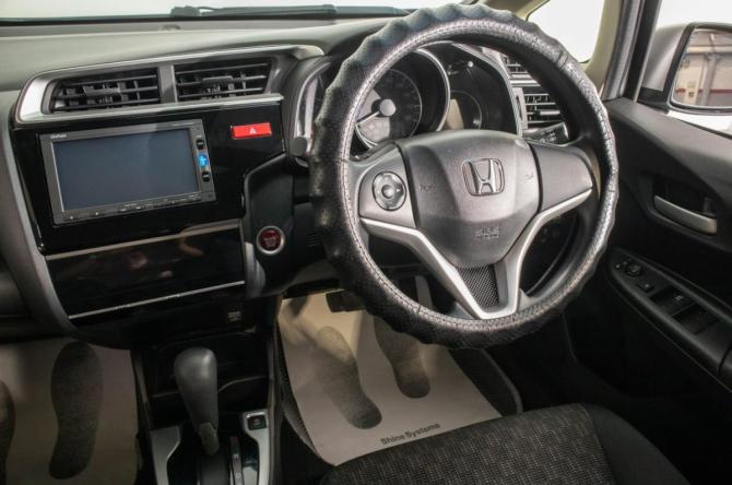 Honda Fit III с пробегом 2017 года, цена 1 099 000 рублей, 95000 км, хэтчбек, Автокод Объявления