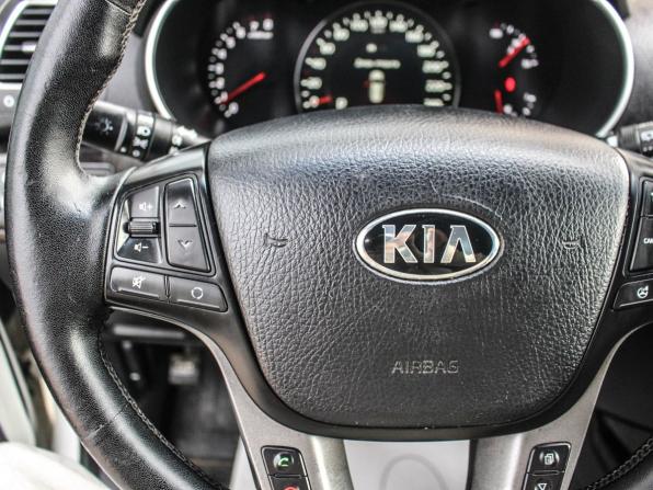 Kia Sorento II Рестайлинг с пробегом 2014 года, цена 1 350 000 рублей, 311838 км, внедорожник, Автокод Объявления