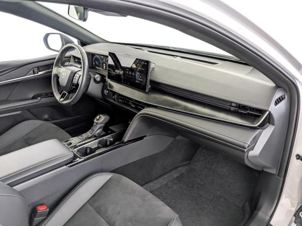 Toyota Camry IX (XV80) China Market с пробегом 2024 года, цена 3 750 000 рублей, 12589 км, седан, Автокод Объявления