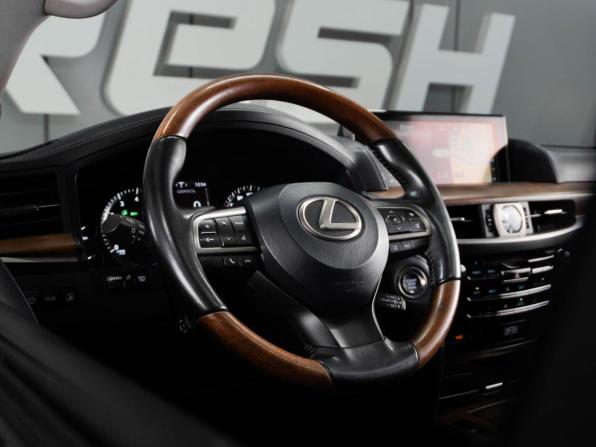 Lexus LX III Рестайлинг 2 с пробегом 2019 года, цена 9 000 000 рублей, 161283 км, внедорожник, Автокод Объявления