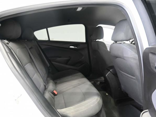 Chevrolet Cruze II Рестайлинг с пробегом 2018 года, цена 1 199 900 рублей, 165000 км, хэтчбек, Автокод Объявления
