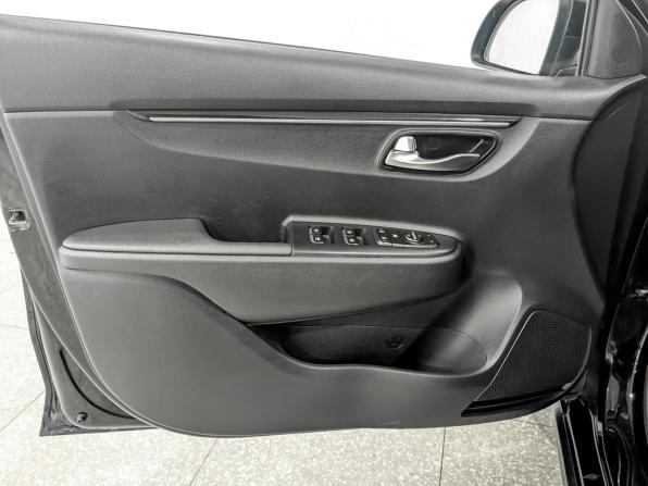 Kia Rio IV с пробегом 2019 года, цена 1 395 000 рублей, 110000 км, хэтчбек, Автокод Объявления