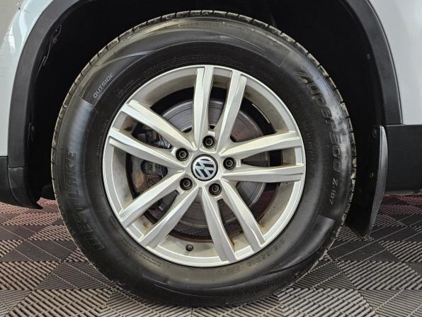 Volkswagen Tiguan I Рестайлинг с пробегом 2011 года, цена 1 185 000 рублей, 206199 км, внедорожник, Автокод Объявления