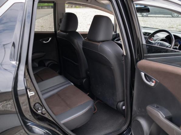 Honda Fit Shuttle I с пробегом 2012 года, цена 1 080 000 рублей, 174622 км, универсал, Автокод Объявления