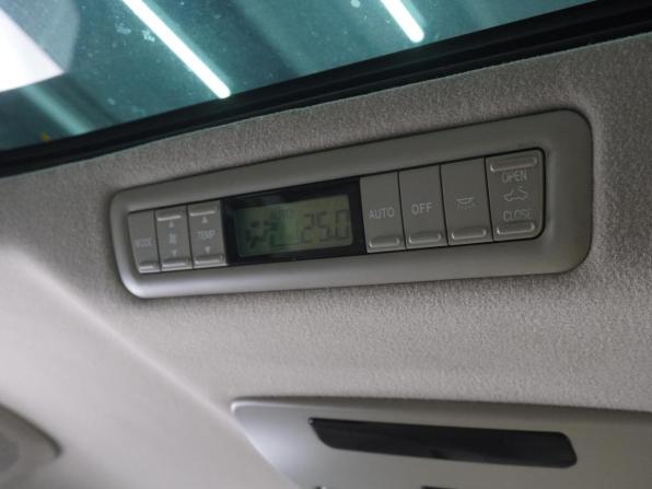 Toyota Alphard I Рестайлинг с пробегом 2008 года, цена 1 649 000 рублей, 292129 км, минивэн, Автокод Объявления