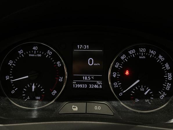 Skoda Rapid I с пробегом 2015 года, цена 859 000 рублей, 139817 км, лифтбек, Автокод Объявления