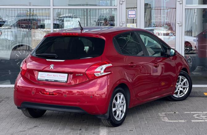Peugeot 208 I с пробегом 2013 года, цена 659 000 рублей, 110671 км, хэтчбек, Автокод Объявления
