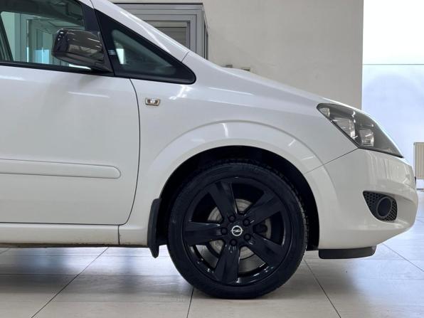 Opel Zafira B Рестайлинг с пробегом 2013 года, цена 1 070 000 рублей, 133403 км, минивэн, Автокод Объявления