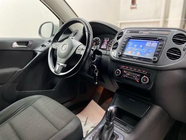 Volkswagen Tiguan I Рестайлинг с пробегом 2012 года, цена 1 090 000 рублей, 209959 км, внедорожник, Автокод Объявления