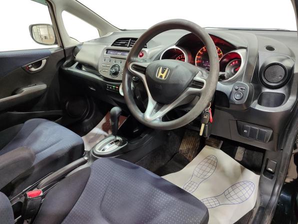 Honda Fit II с пробегом 2008 года, цена 590 000 рублей, 143450 км, хэтчбек, Автокод Объявления