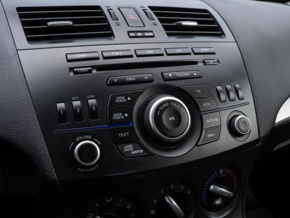 Mazda 3 II (BL) Рестайлинг с пробегом 2013 года, цена 1 180 000 рублей, 188191 км, седан, Автокод Объявления