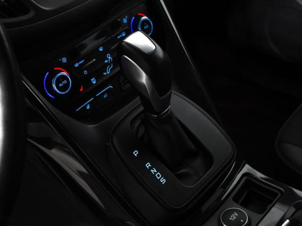 Ford Kuga II Рестайлинг с пробегом 2017 года, цена 1 790 000 рублей, 80499 км, внедорожник, Автокод Объявления