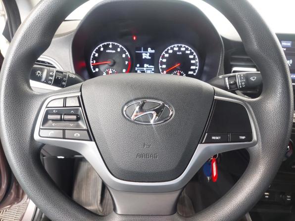 Hyundai Solaris II Рестайлинг с пробегом 2021 года, цена 1 500 000 рублей, 69990 км, седан, Автокод Объявления
